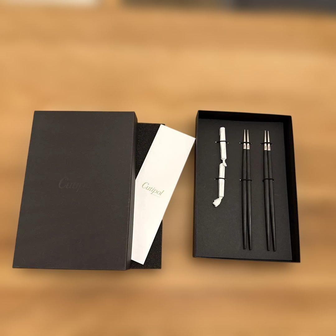 新品Cutipol クチポール GOA 箸&箸置きセット ブラック Cutipol 箸&箸置きセットGOA BLACK x SILVER クチポール ～ サラグレース